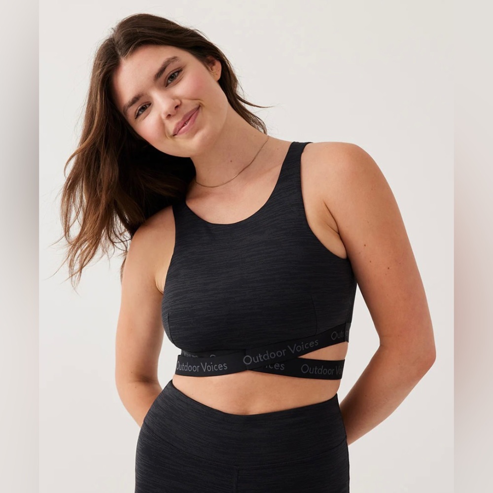 Outdoor voices techsweat Move free OV crop top - night/heathered black - large
